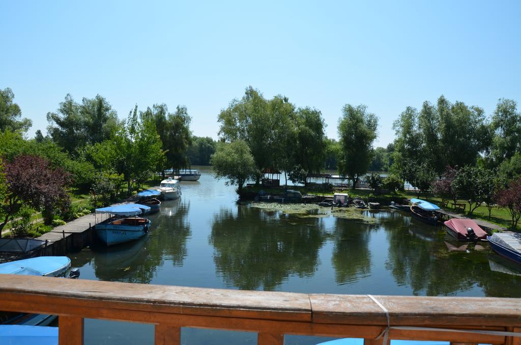 Pelican City Vylkove Ngoại thất bức ảnh